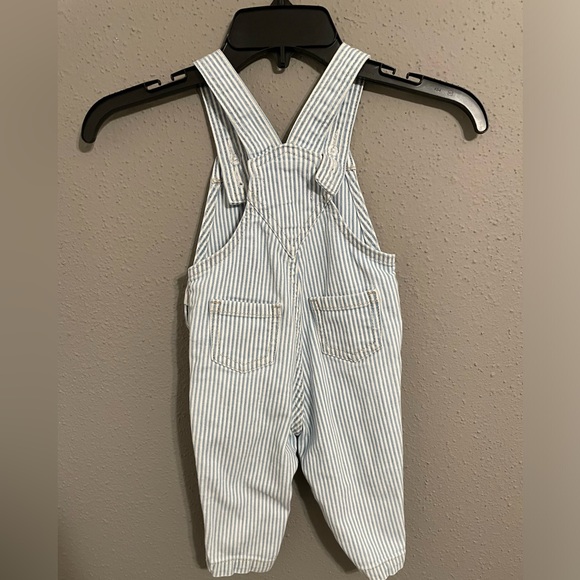 Baby Old navy Overalls. Size 6-12 months - Picture 2 of 5